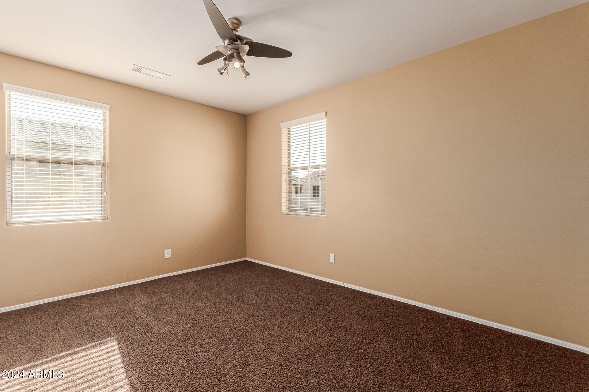 18121 W GOLDEN Lane