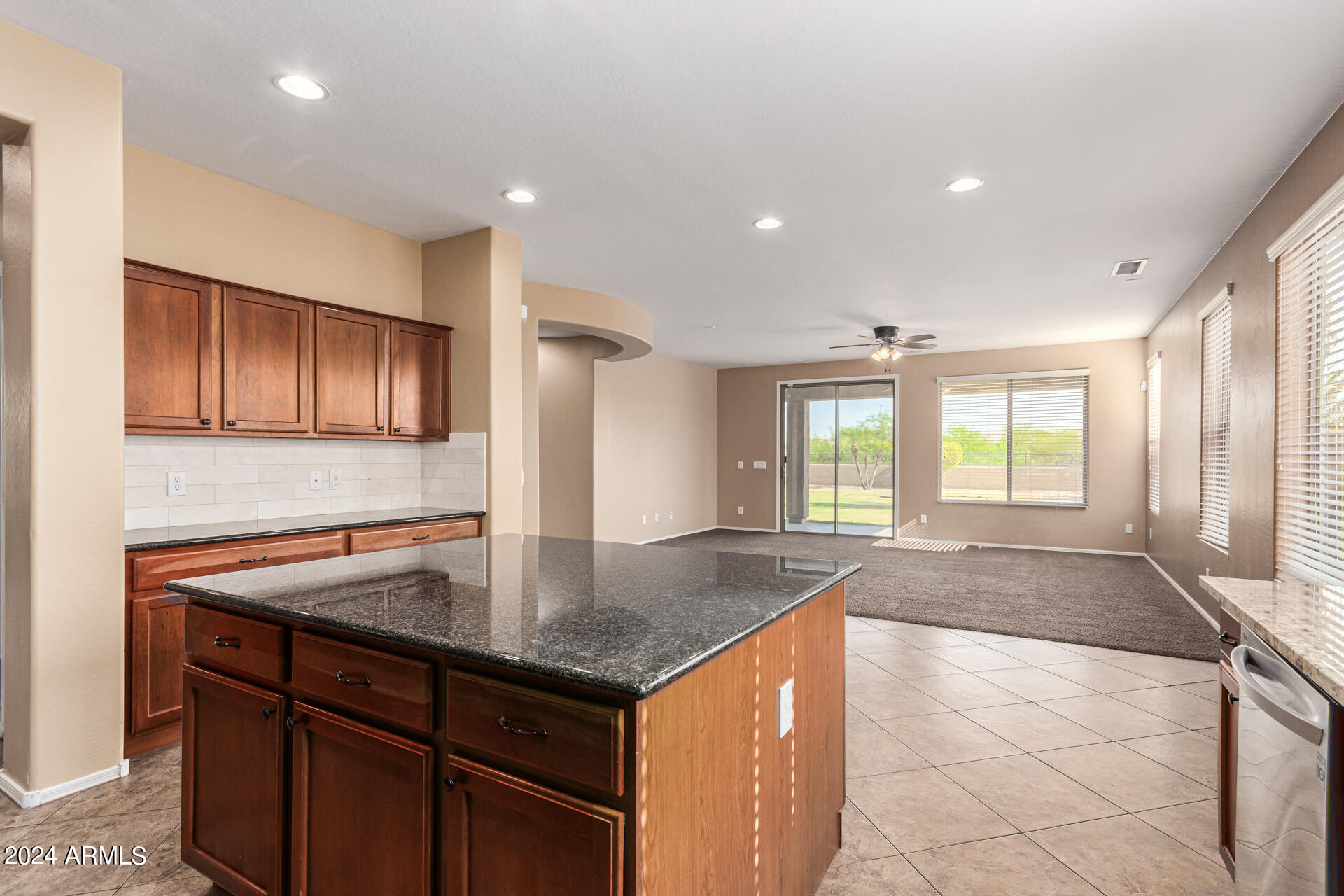 18121 W GOLDEN Lane