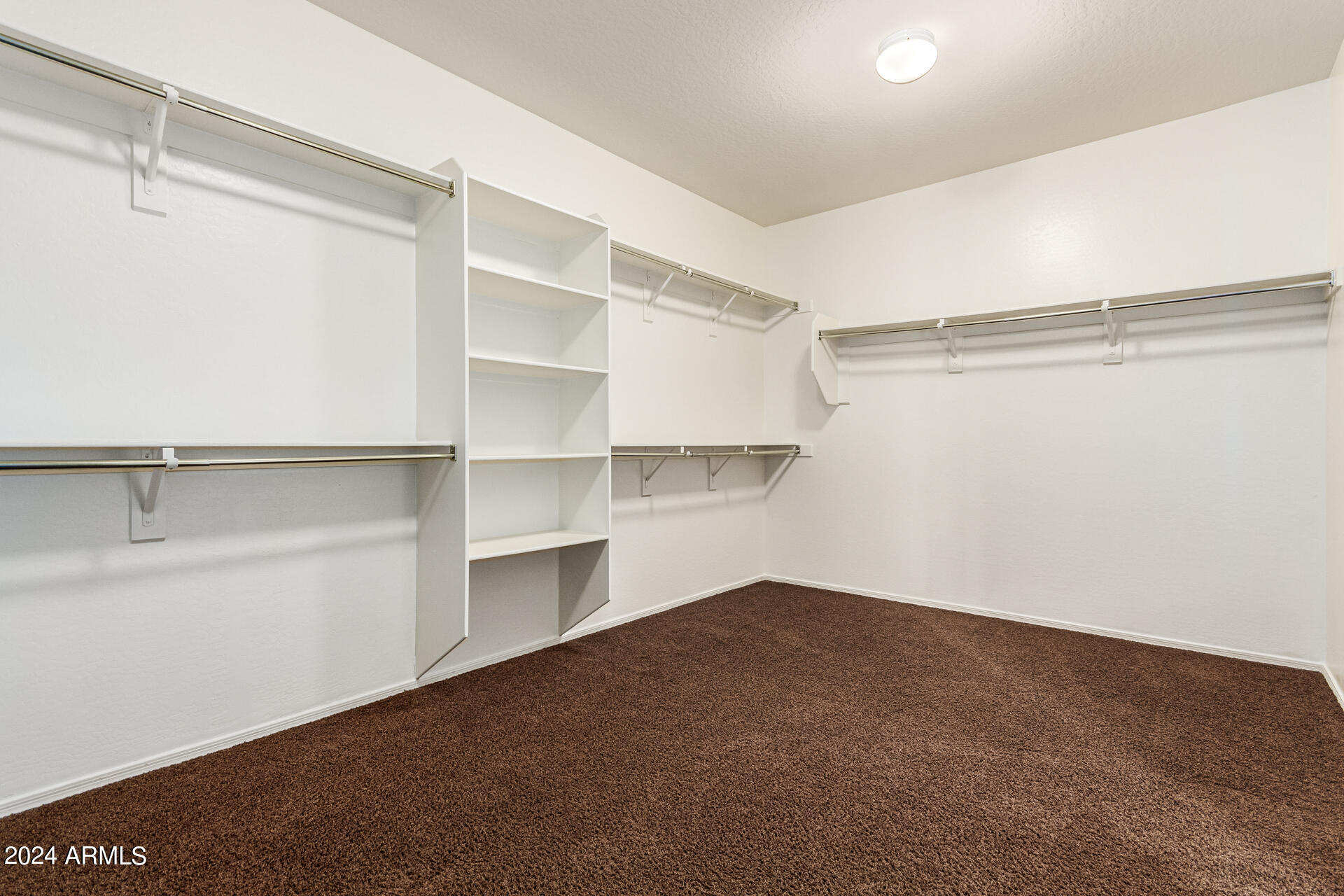 18121 W GOLDEN Lane