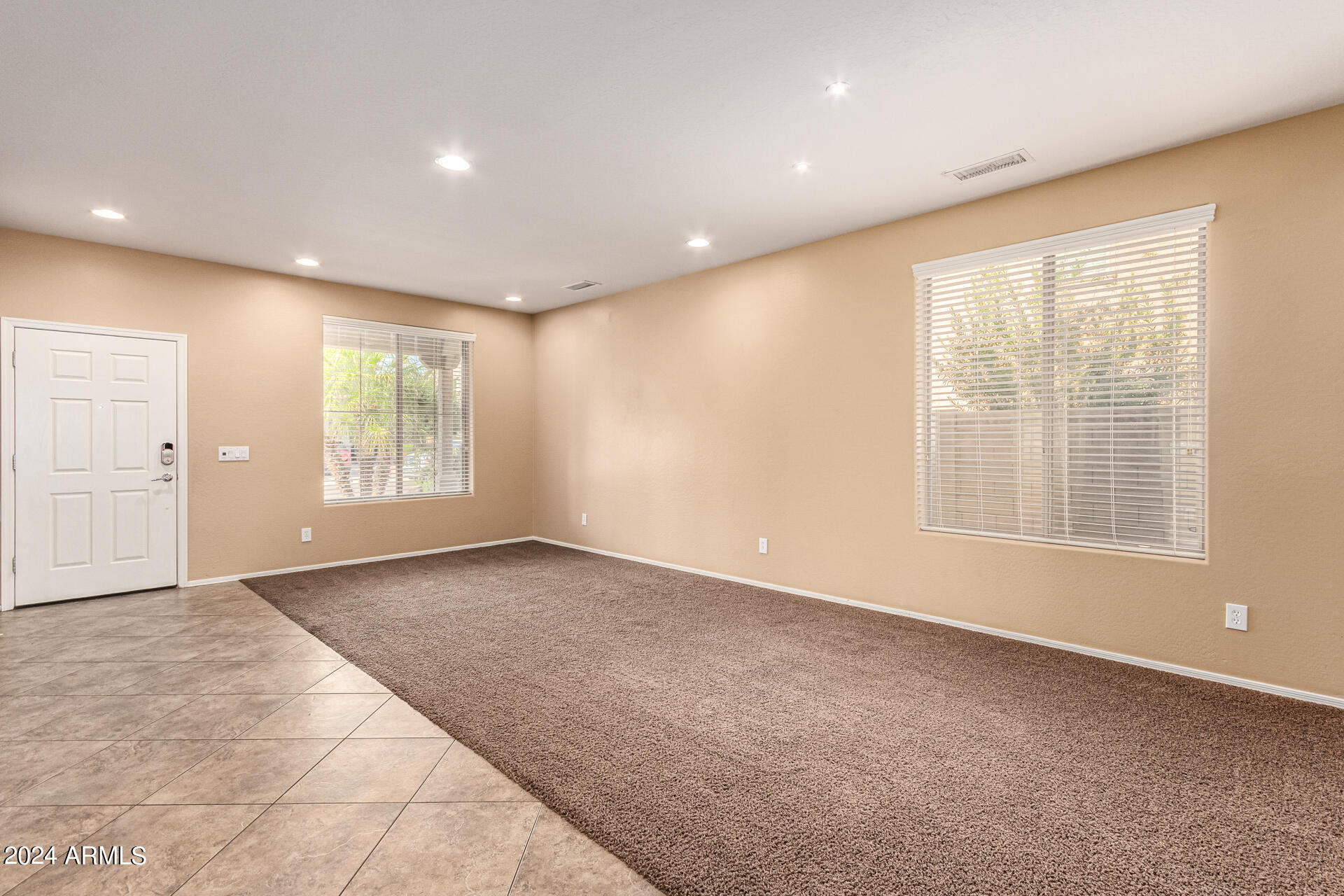 18121 W GOLDEN Lane