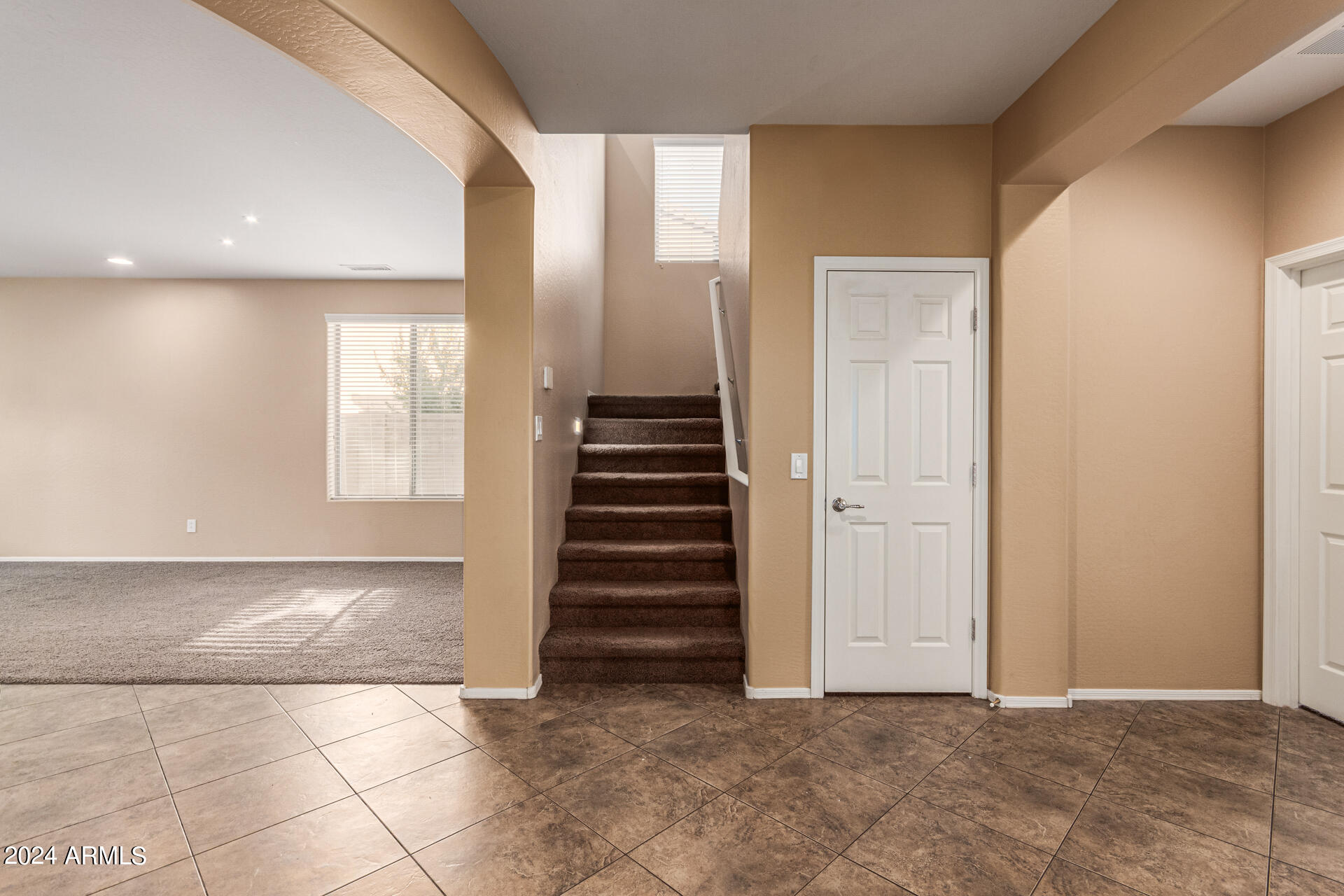 18121 W GOLDEN Lane