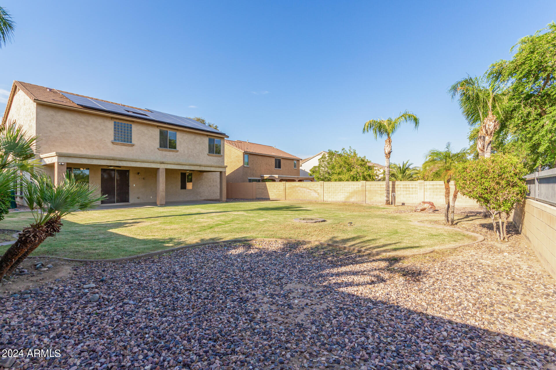 18121 W GOLDEN Lane
