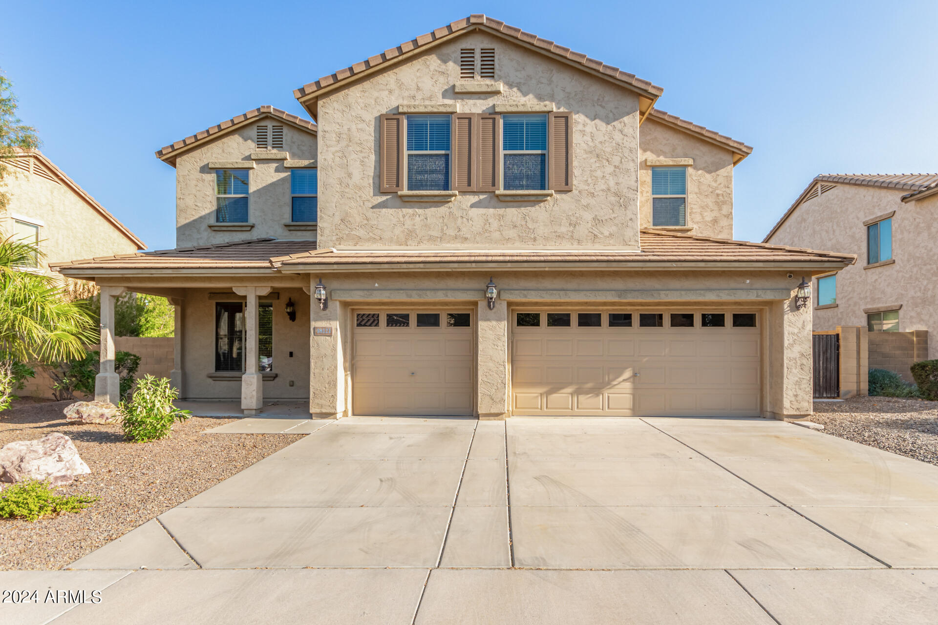 18121 W GOLDEN Lane
