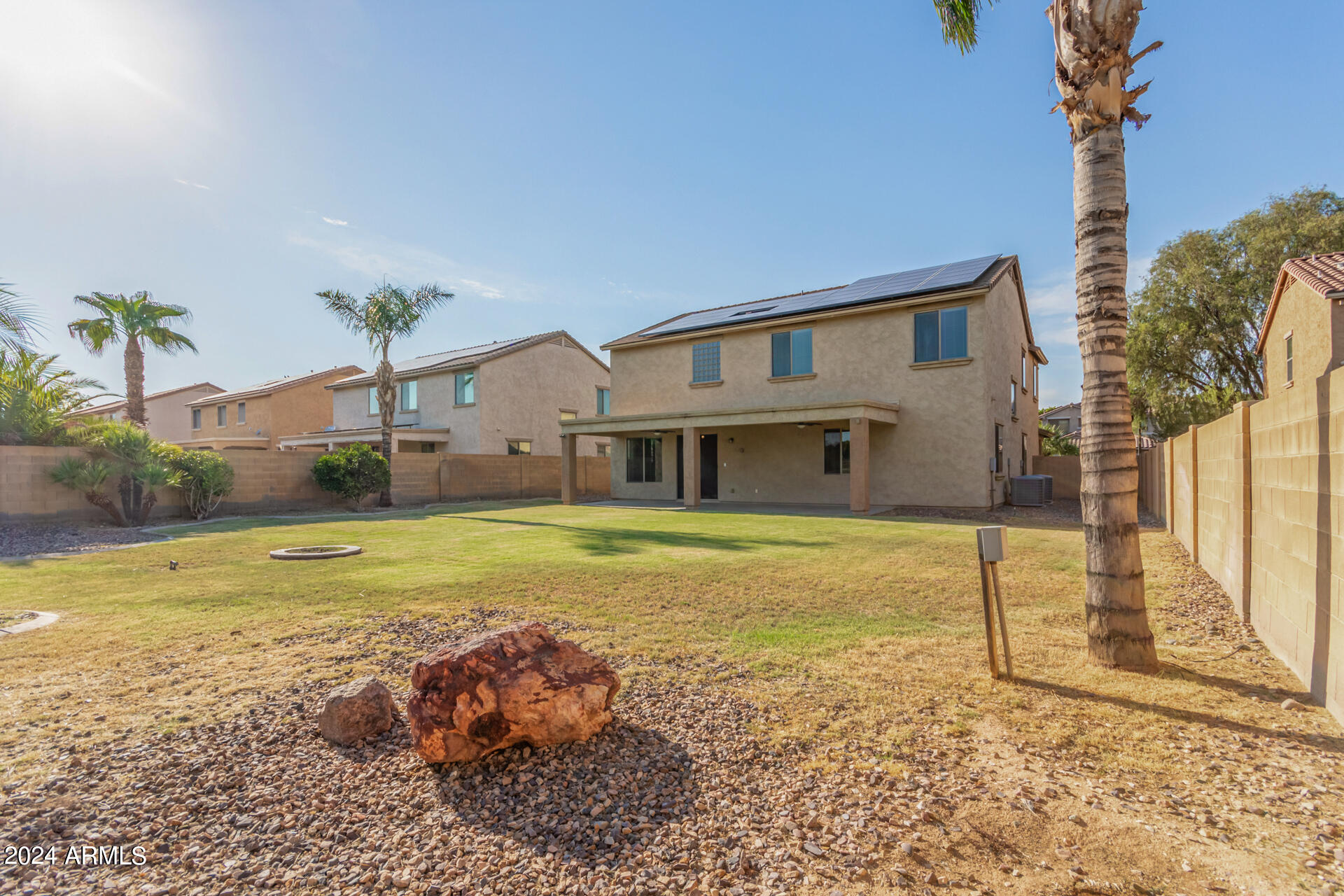 18121 W GOLDEN Lane
