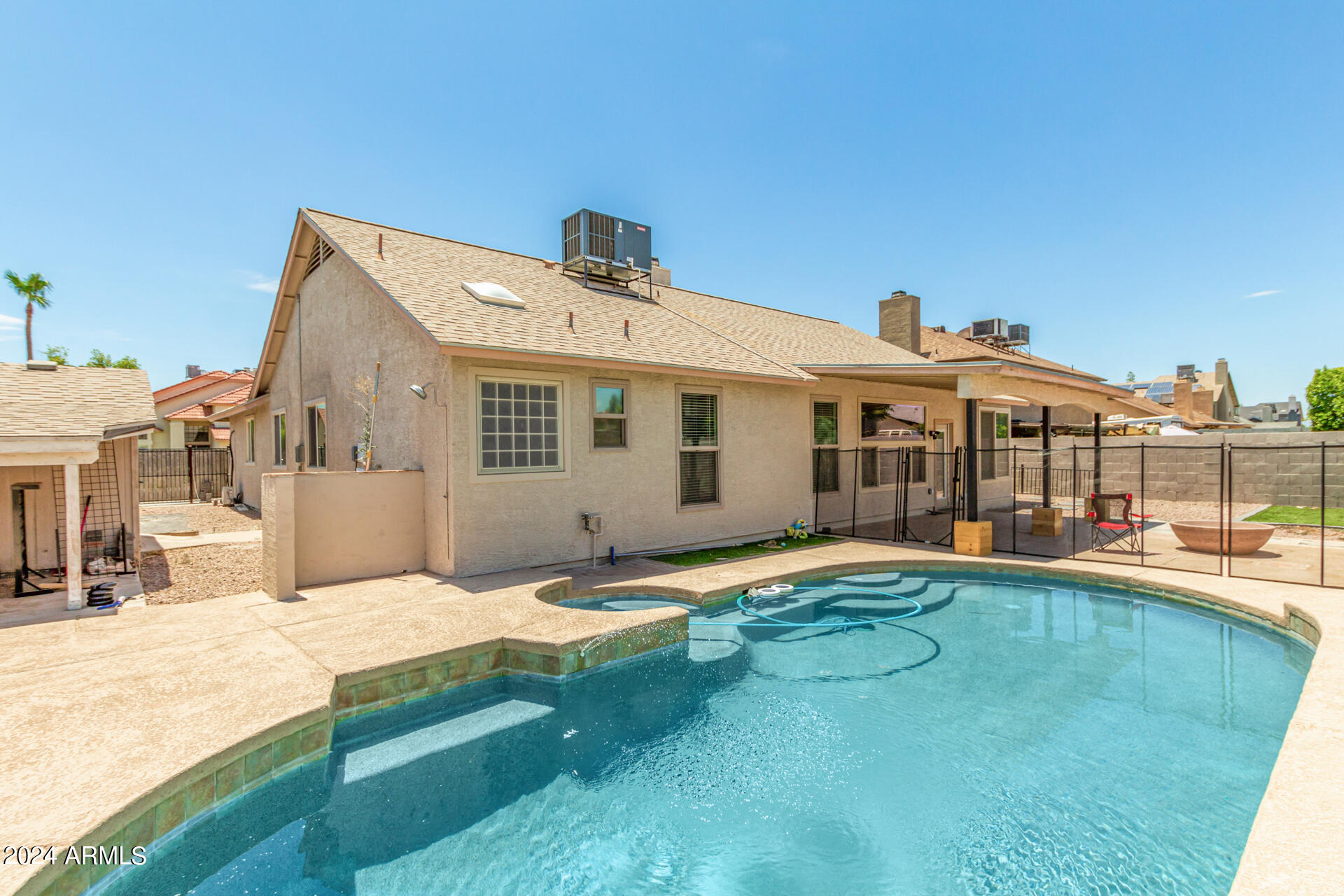 7802 W DREYFUS Drive
