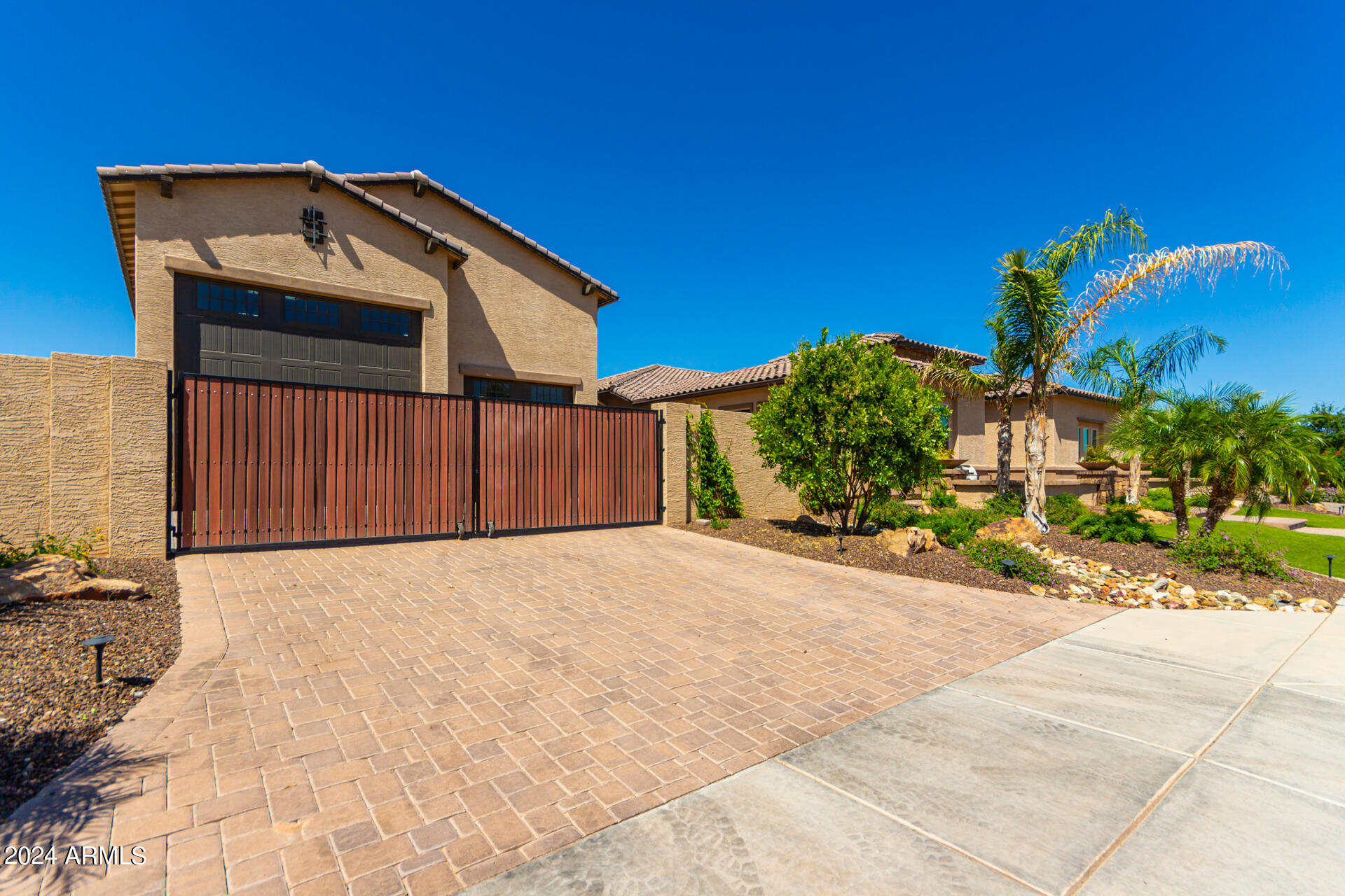 9216 W Via Del Sol