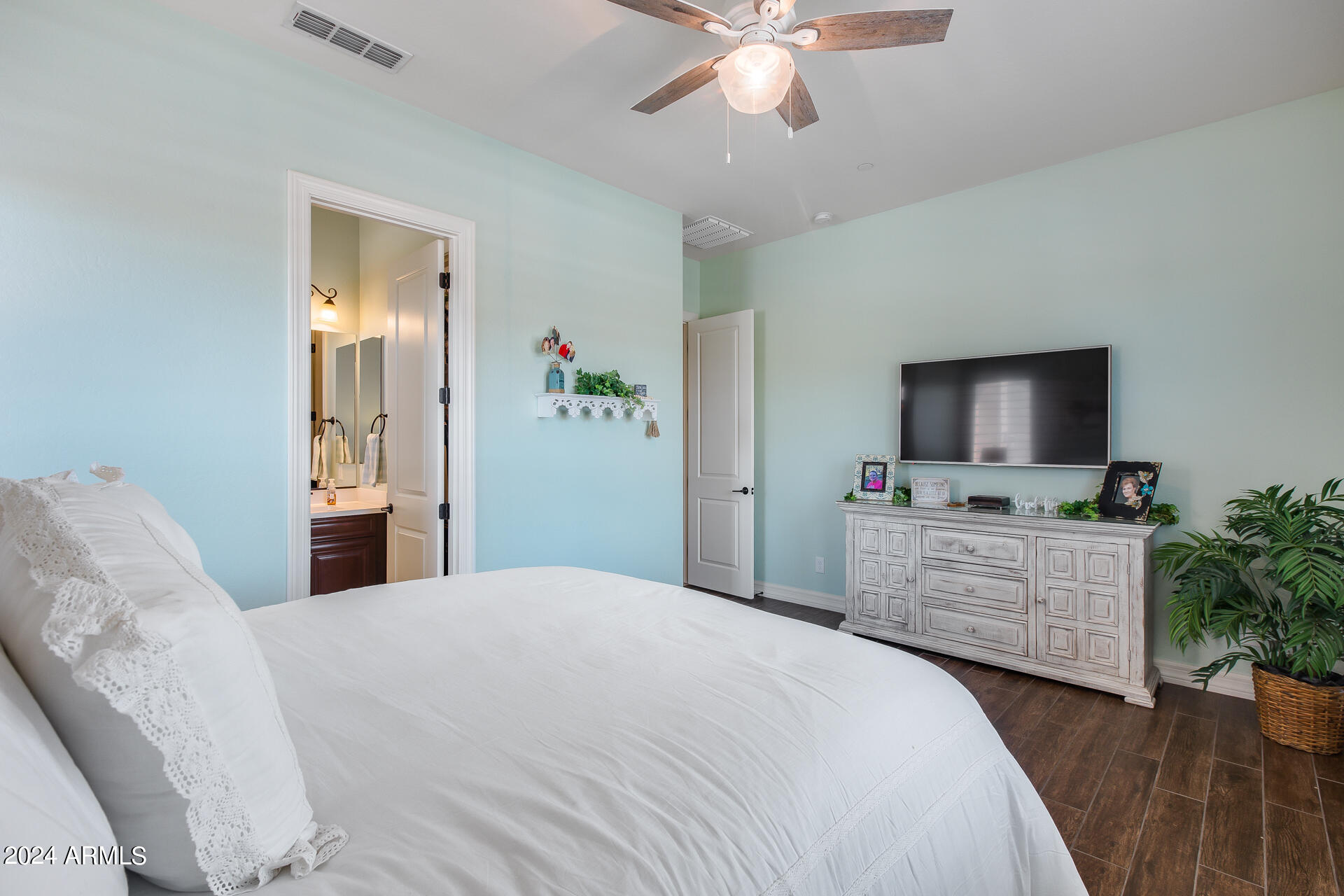 9216 W Via Del Sol