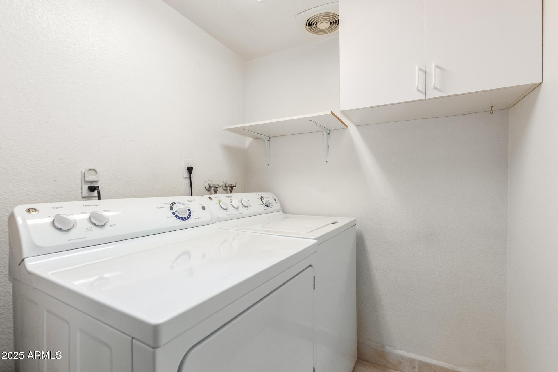 3828 W PORT AU PRINCE Lane