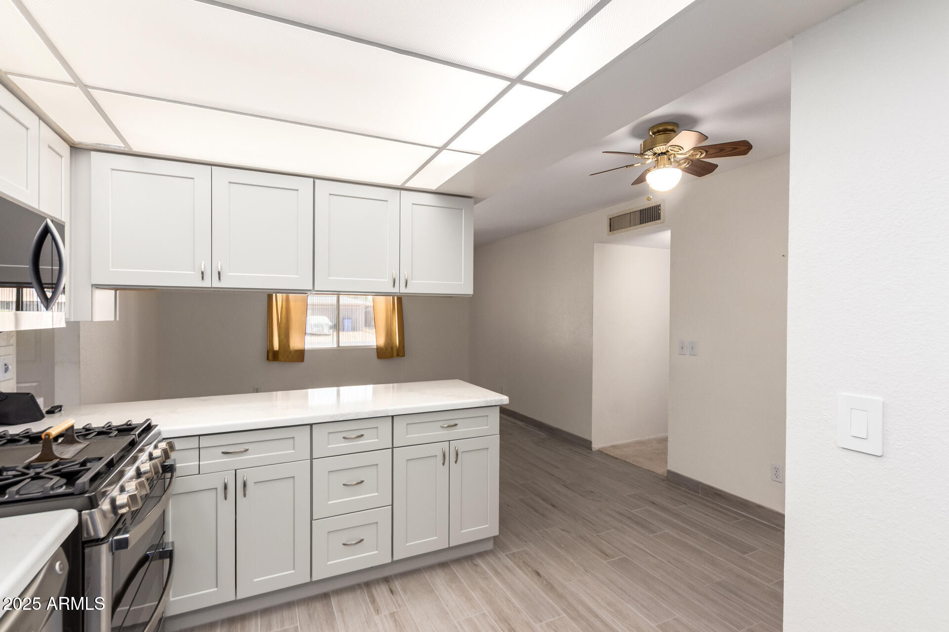 3828 W PORT AU PRINCE Lane