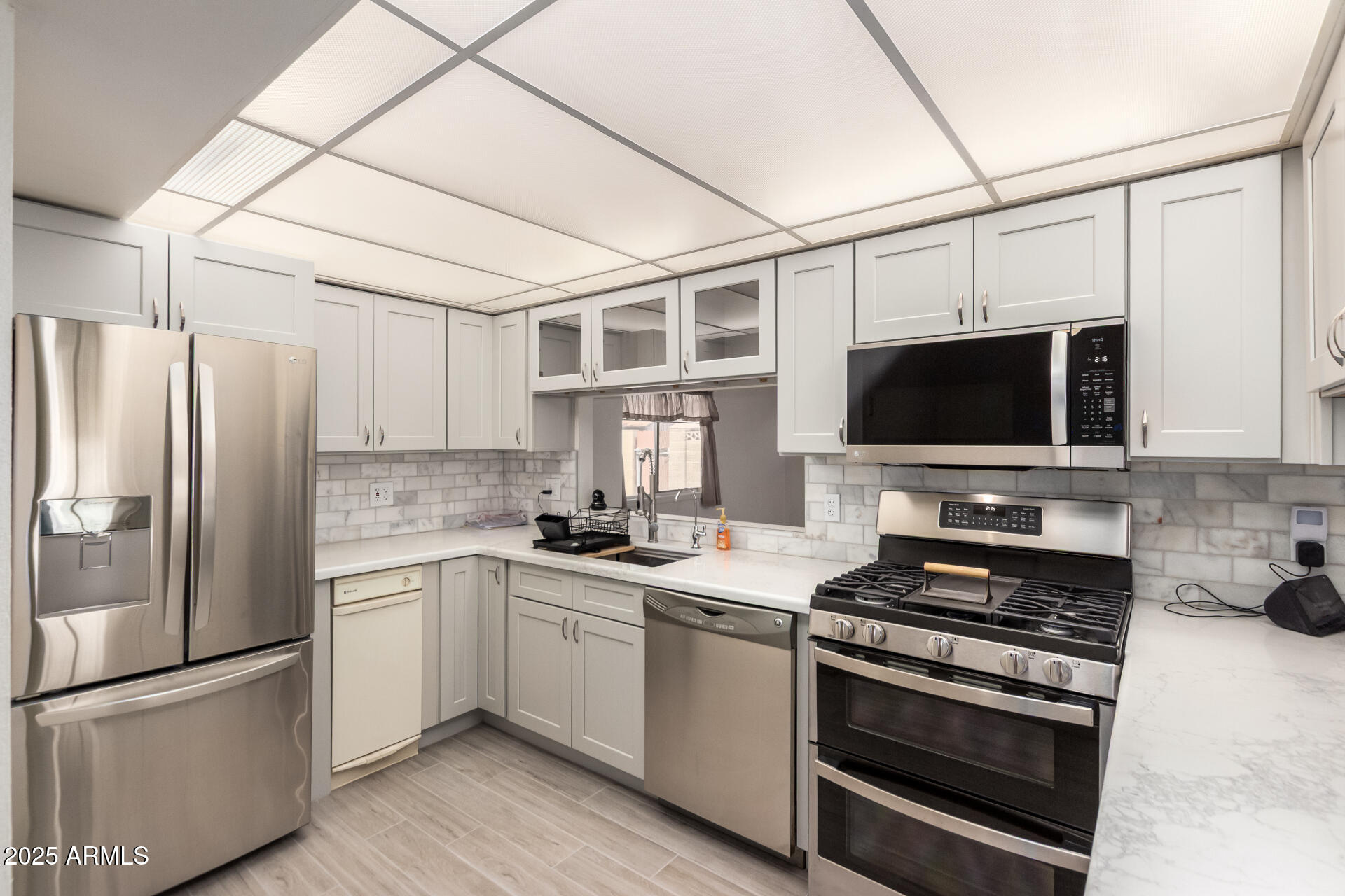 3828 W PORT AU PRINCE Lane