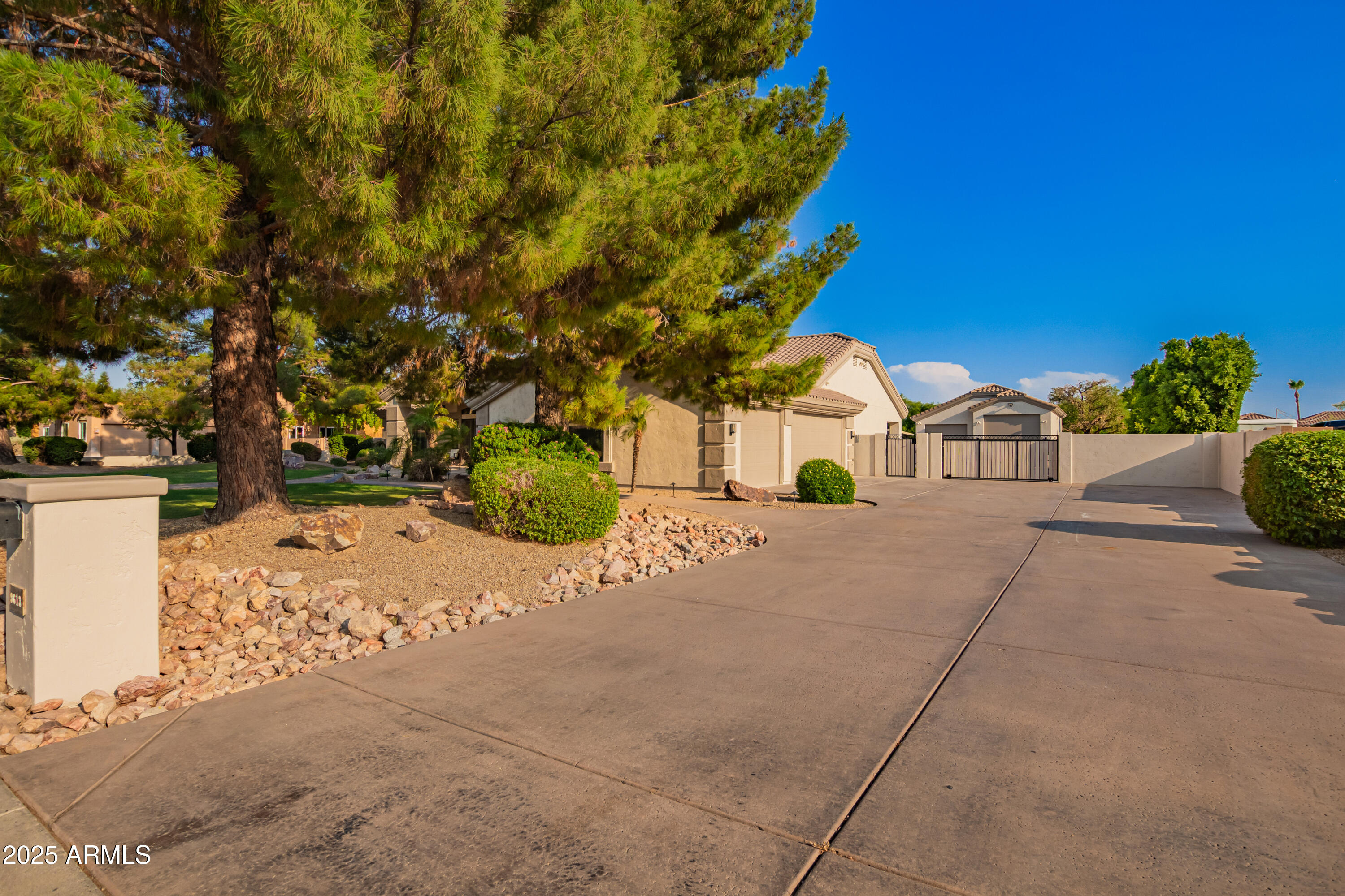 9613 W Camino De Oro