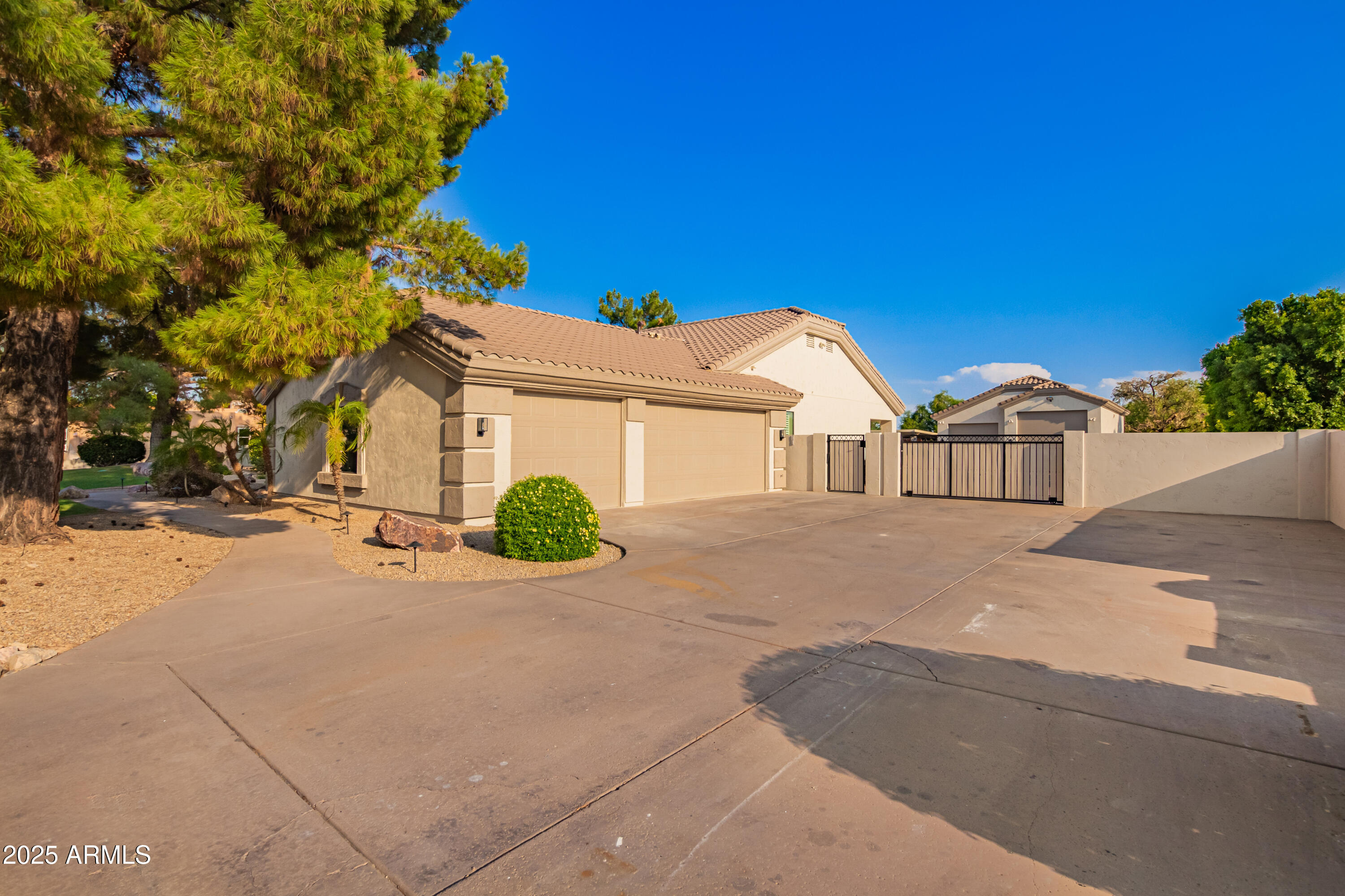 9613 W Camino De Oro