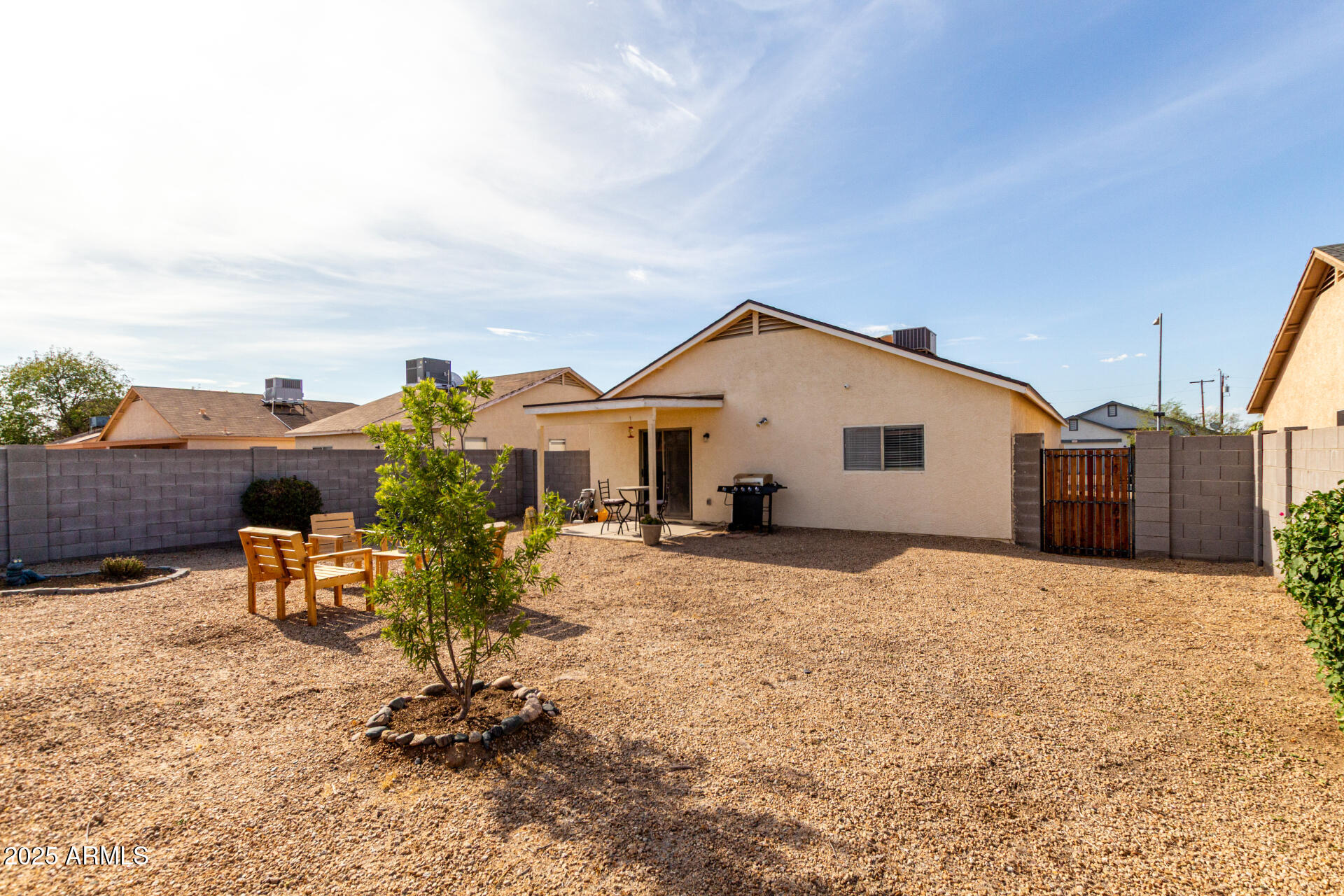 11801 W DAHLIA Drive