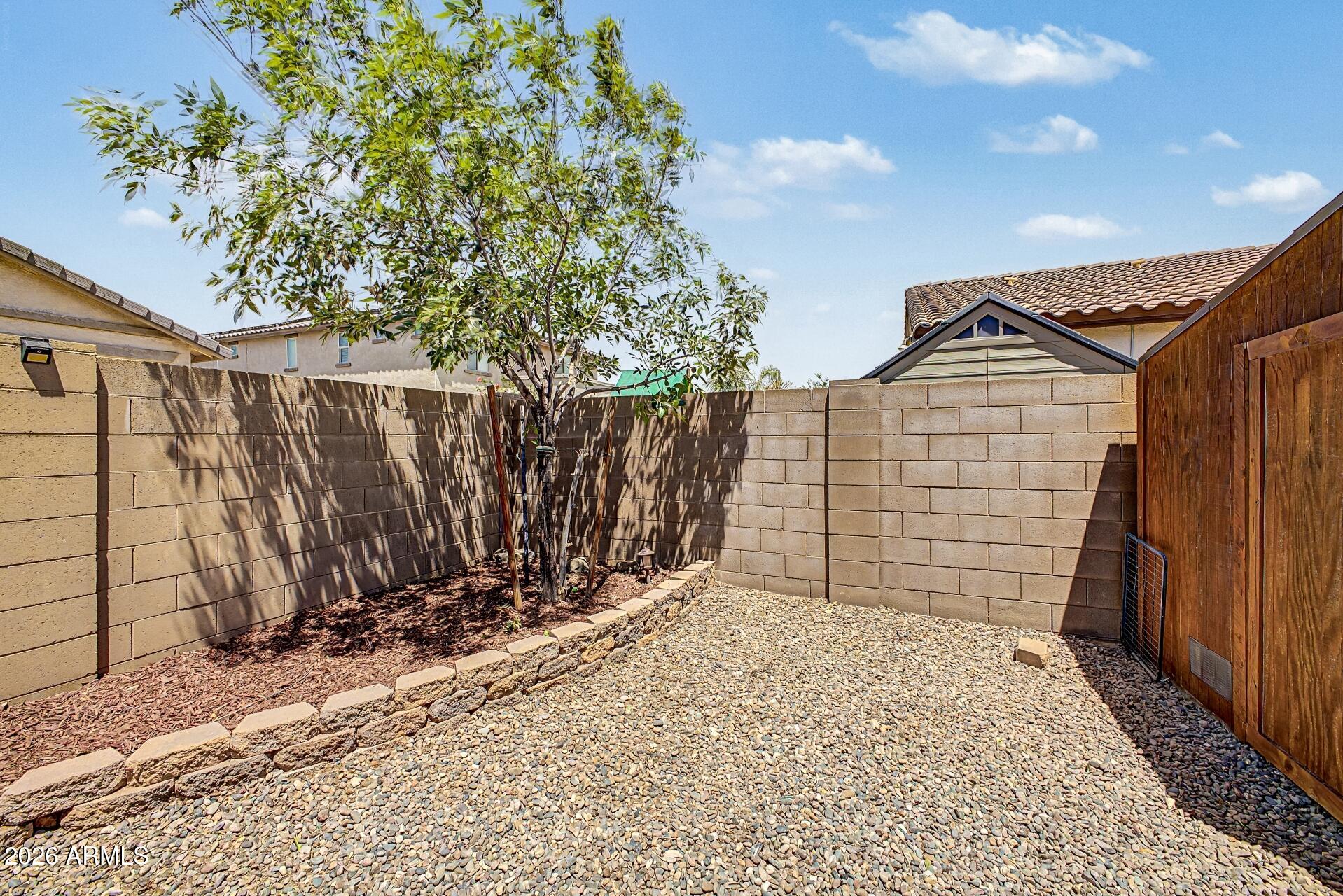 18230 W LOUISE Drive