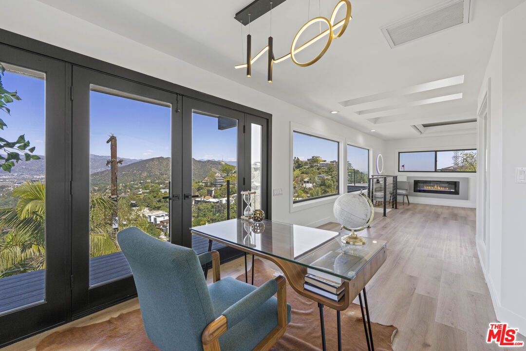 7308 Pacific View Dr