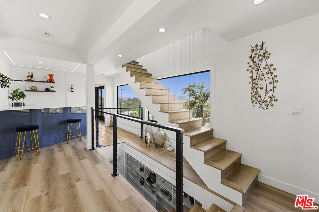 7308 Pacific View Dr