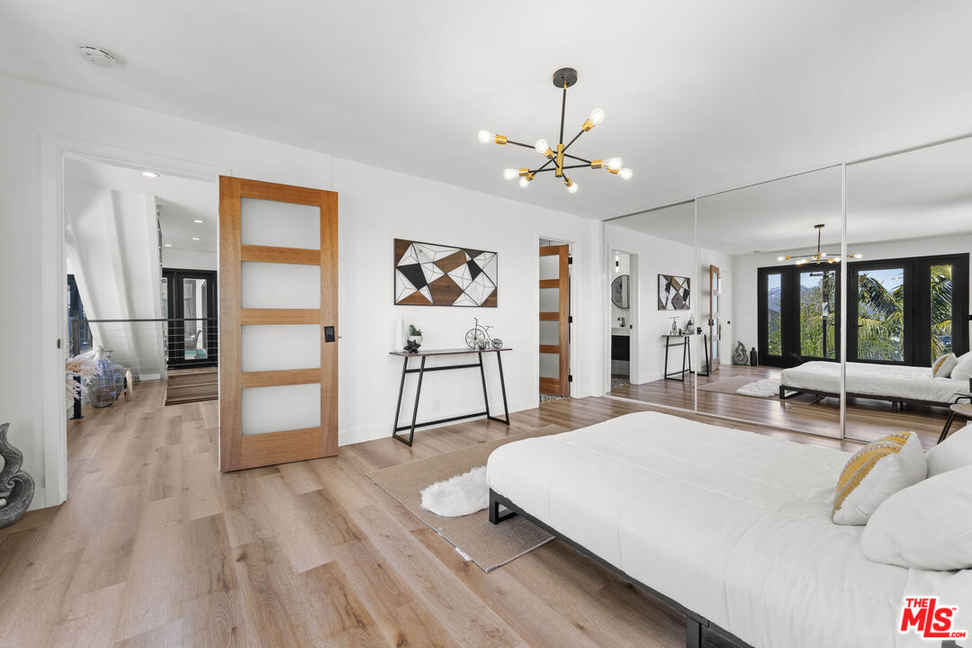7308 Pacific View Dr