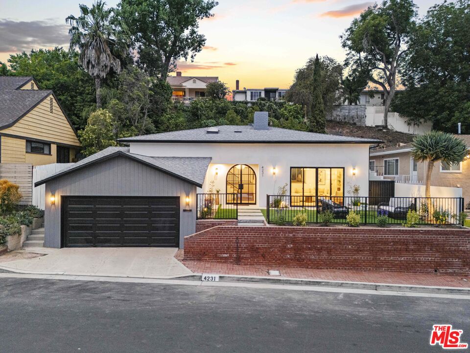 4231 Don Luis Dr