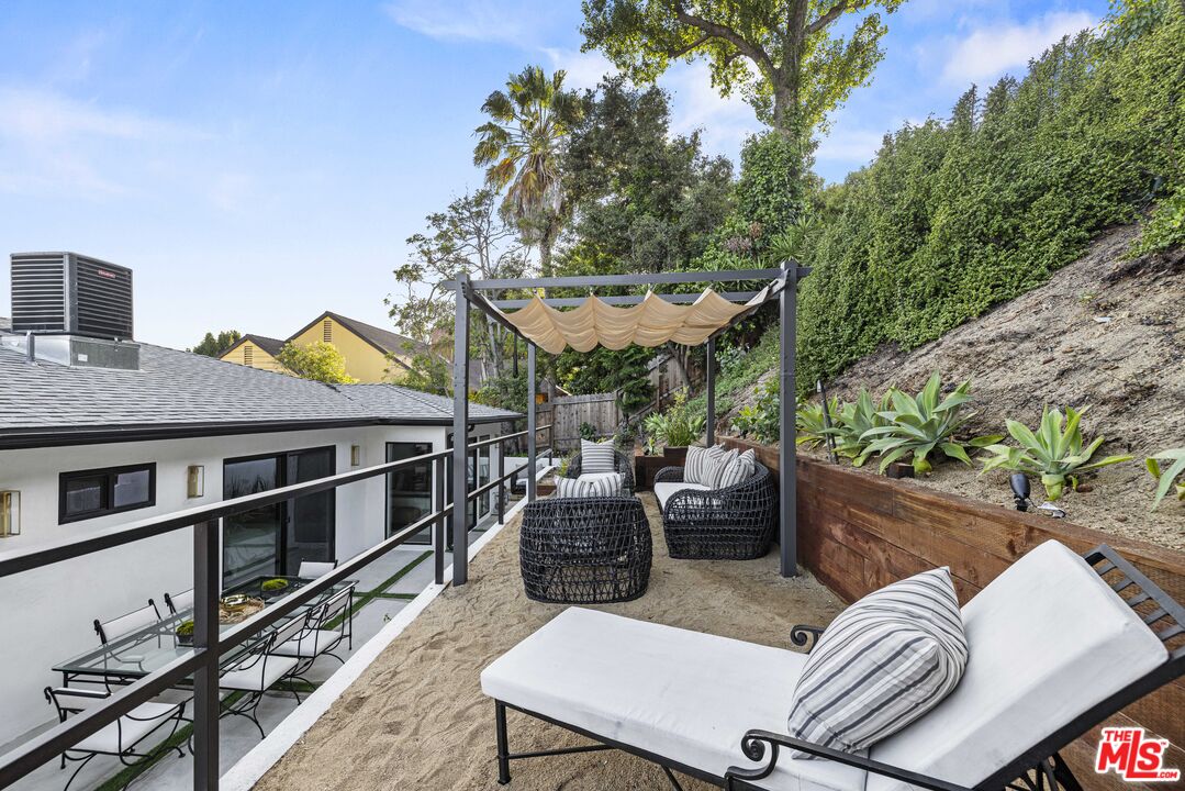 4231 Don Luis Dr