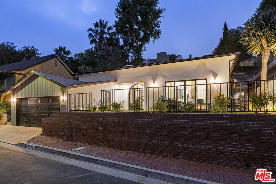 4231 Don Luis Dr