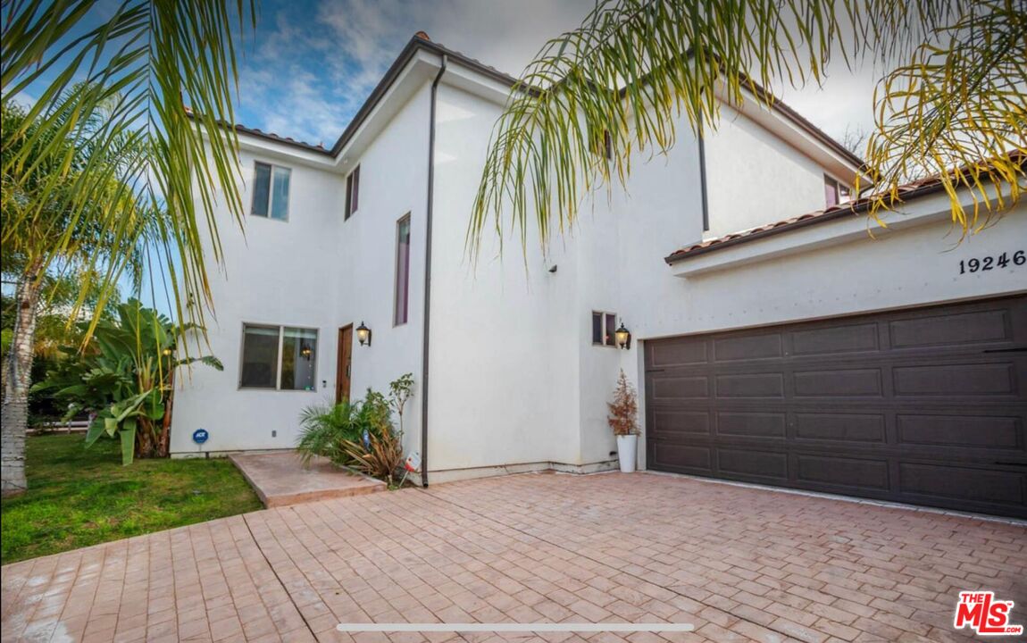 19246 Liam Ln