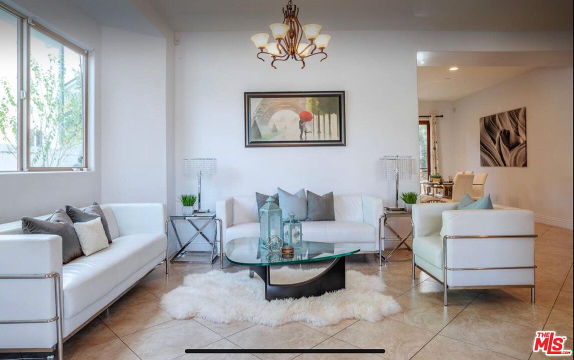 19246 Liam Ln