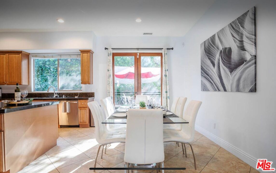 19246 Liam Ln