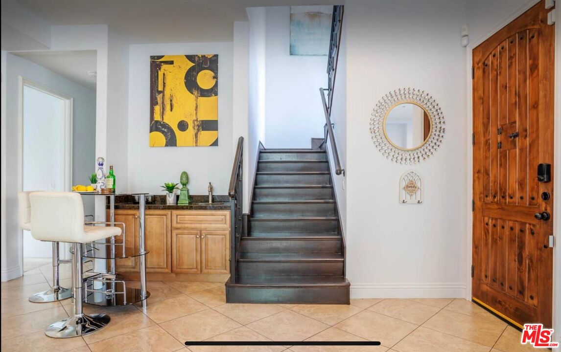 19246 Liam Ln