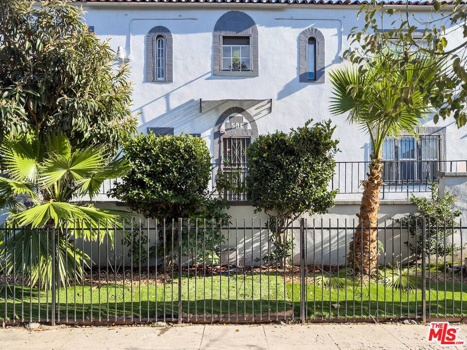 504 S Rampart Blvd Unit: 7