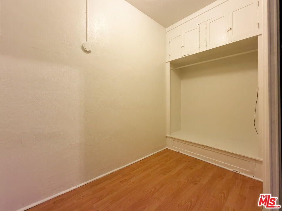 504 S Rampart Blvd Unit: 7