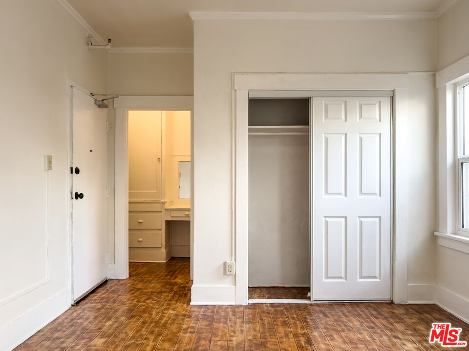 434 S Rampart Blvd Unit: 205