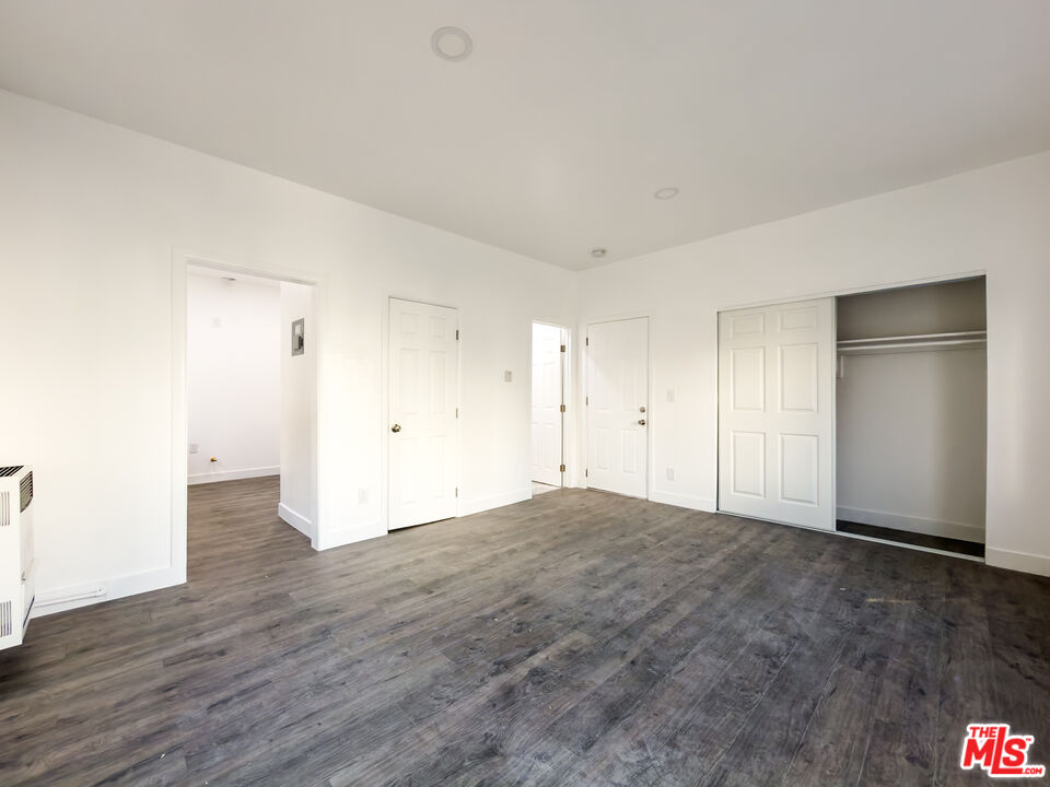 908 S Normandie Ave Unit: 7