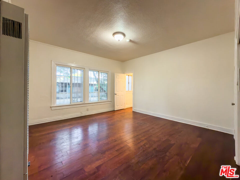 1675 W Martin Luther King Jr Blvd Unit: 5