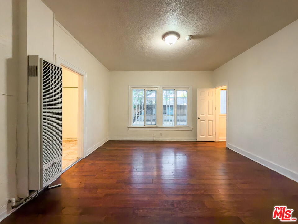 1675 W Martin Luther King Jr Blvd Unit: 5