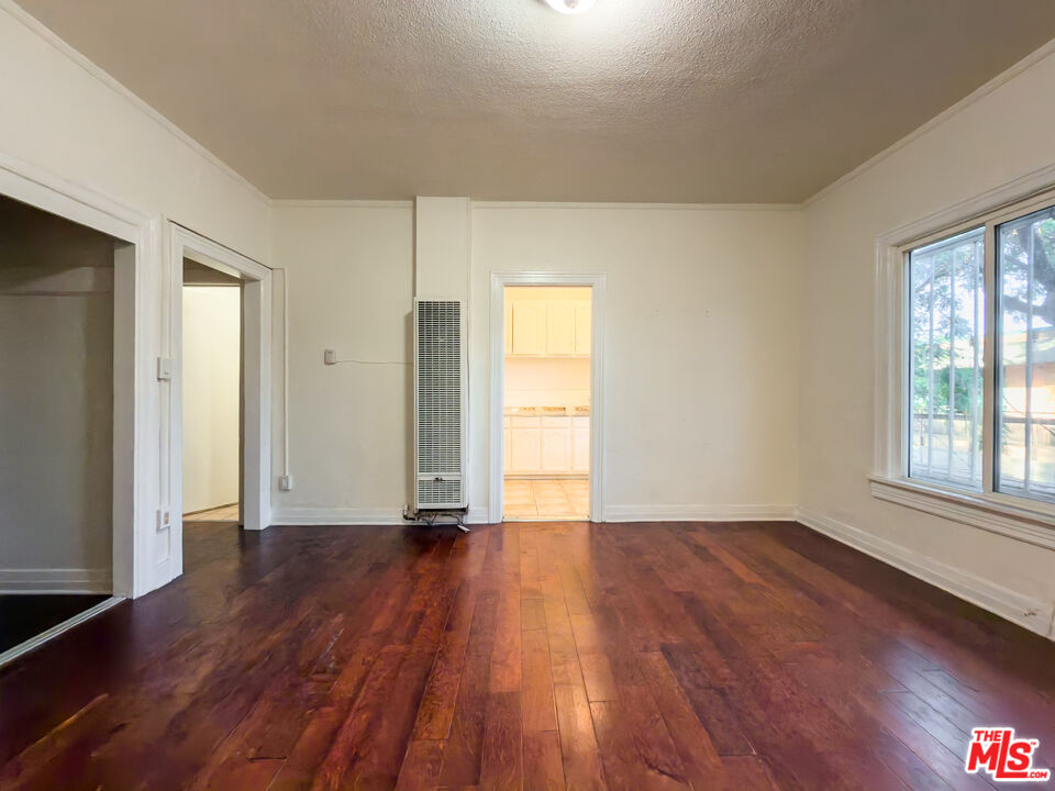 1675 W Martin Luther King Jr Blvd Unit: 5