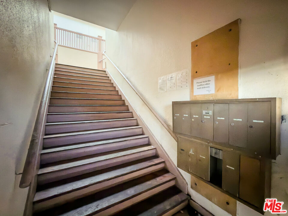 1675 W Martin Luther King Jr Blvd Unit: 5