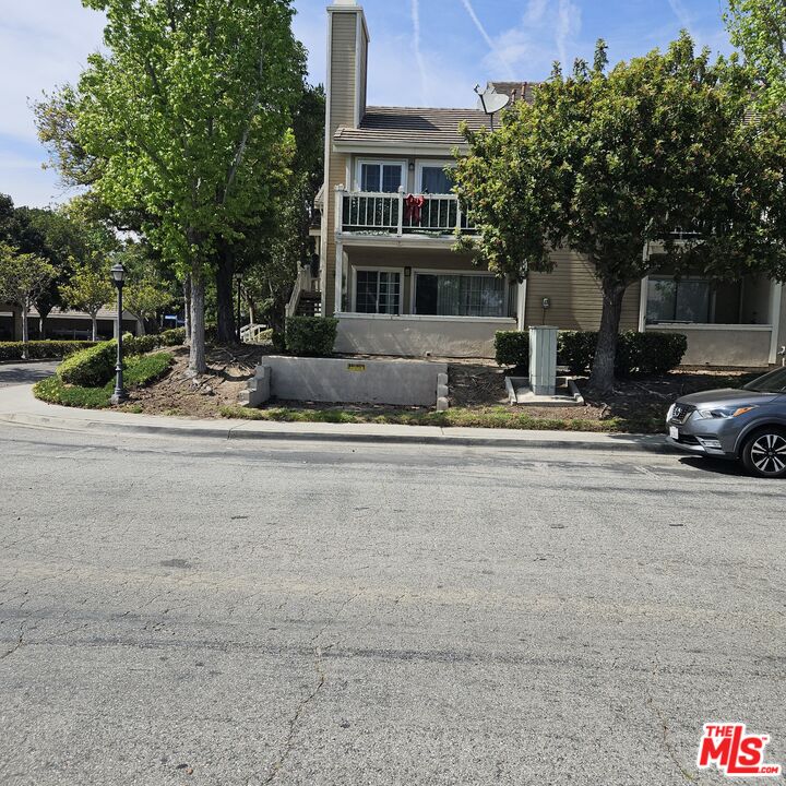 8712 Chessington Dr Unit: 261F