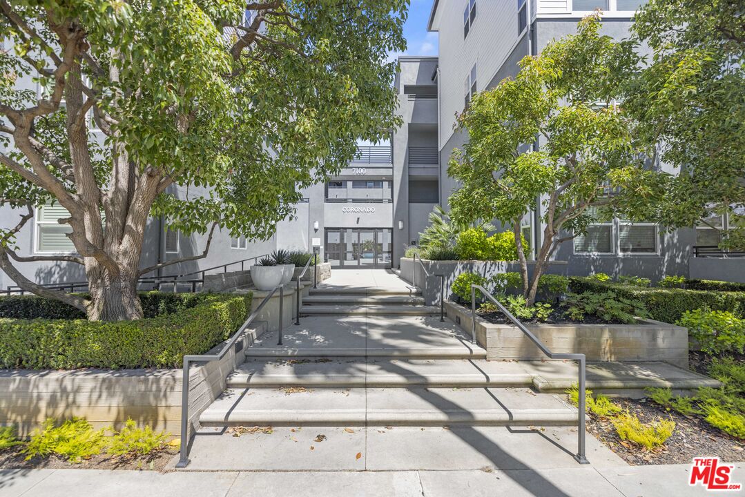 7100 Playa Vista Dr Unit: 407
