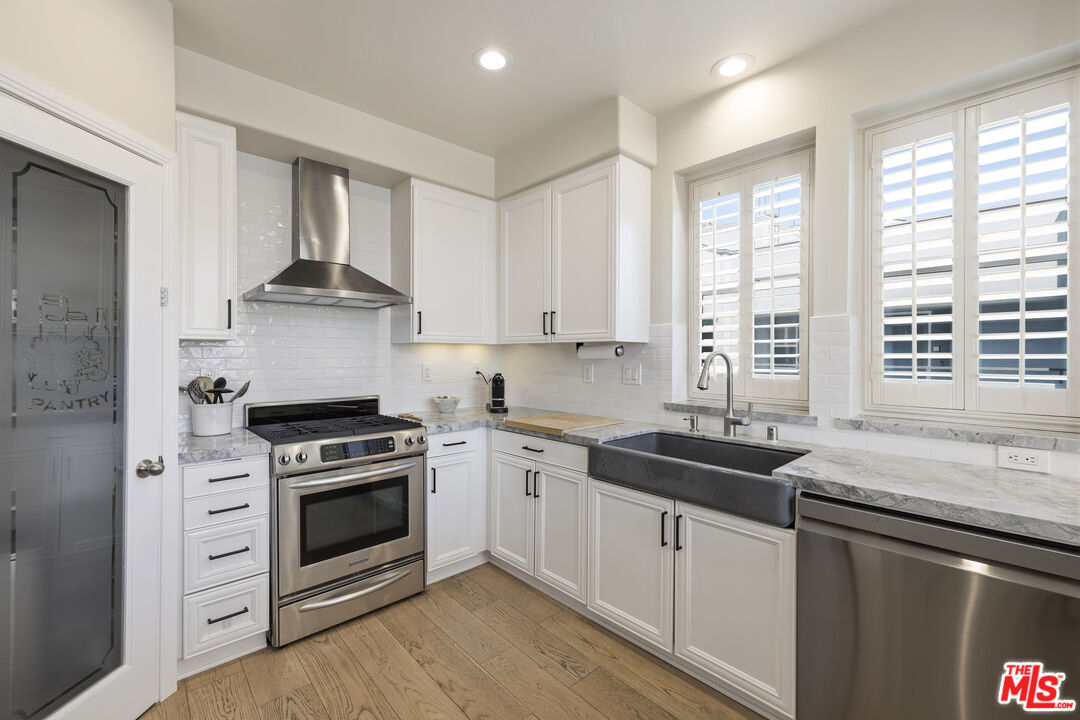 7100 Playa Vista Dr Unit: 407