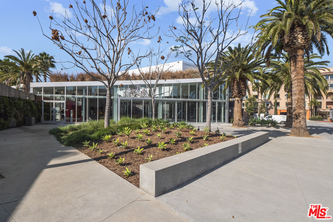 7100 Playa Vista Dr Unit: 407