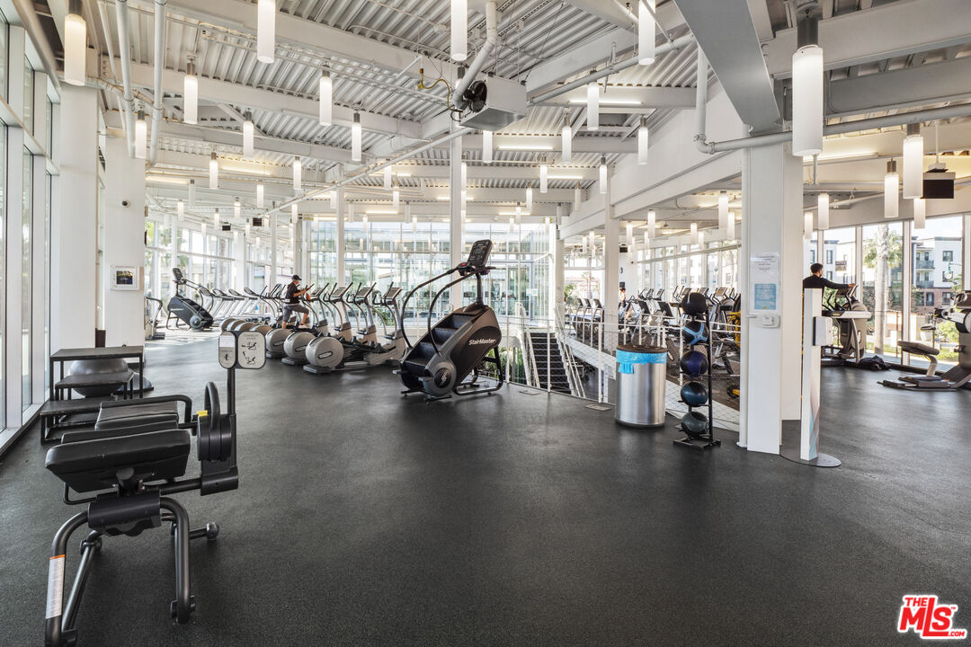 7100 Playa Vista Dr Unit: 407