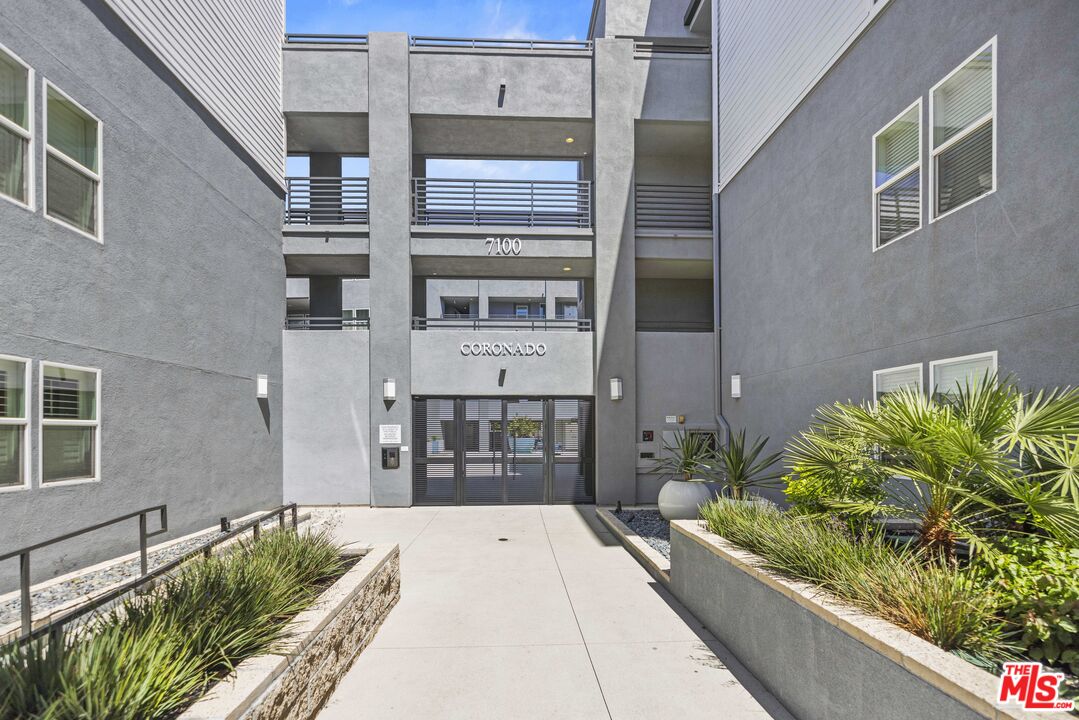 7100 Playa Vista Dr Unit: 407