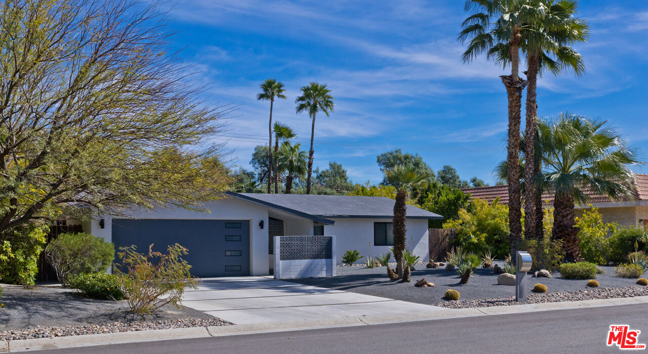 2660 N Farrell Dr