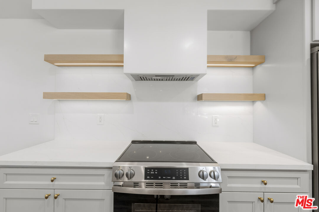 8712 Chessington Dr Unit: 261F