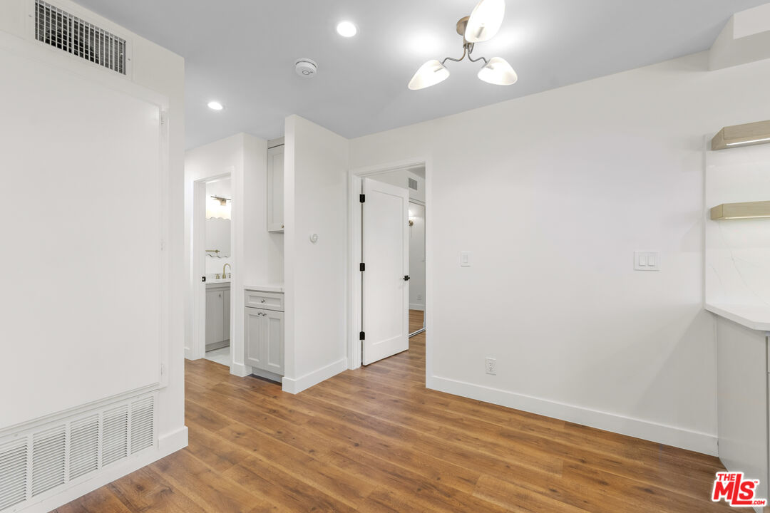 8712 Chessington Dr Unit: 261F