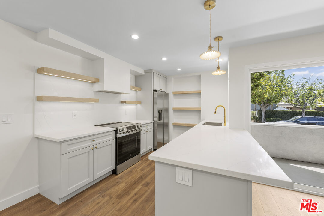 8712 Chessington Dr Unit: 261F