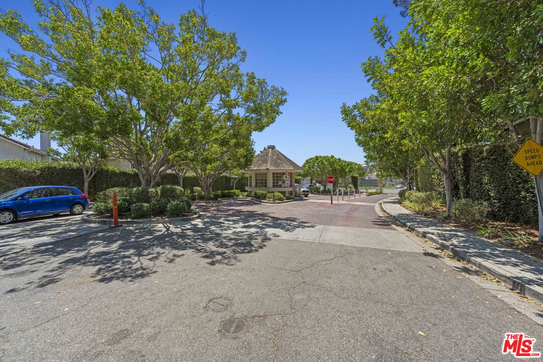 8712 Chessington Dr Unit: 261F
