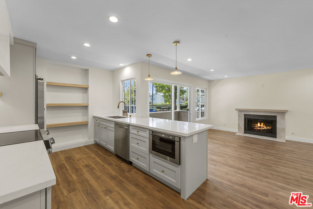8712 Chessington Dr Unit: 261F