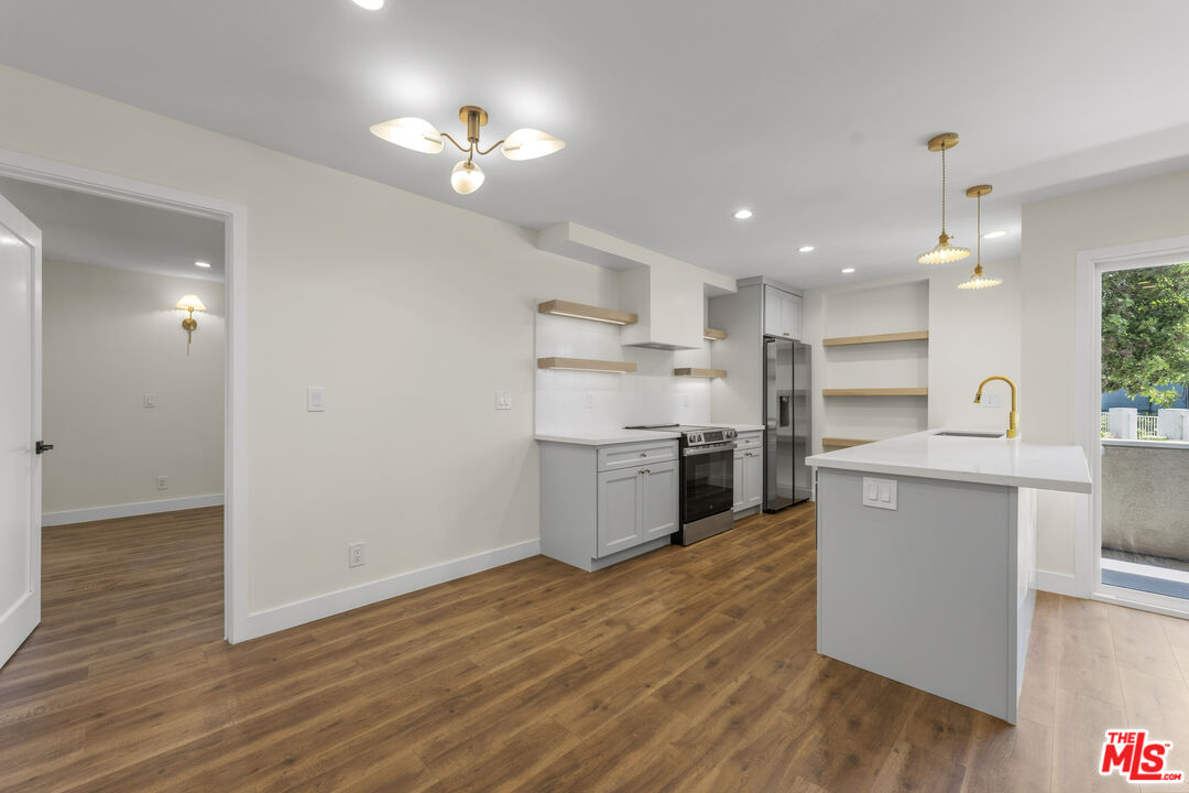 8712 Chessington Dr Unit: 261F