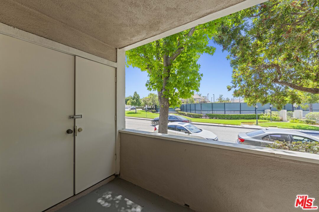 8712 Chessington Dr Unit: 261F